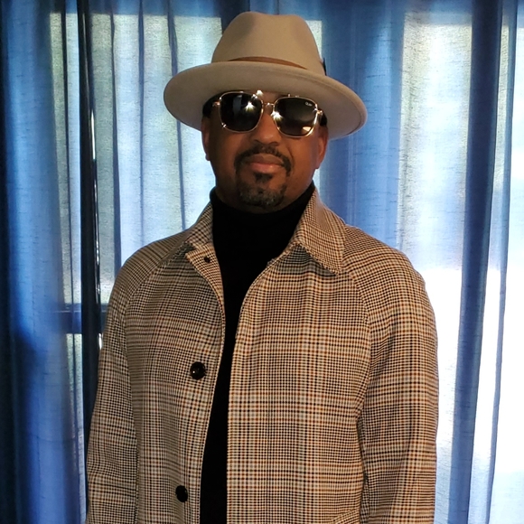 Meet your Posher, Marcus - Picture 1 of 1